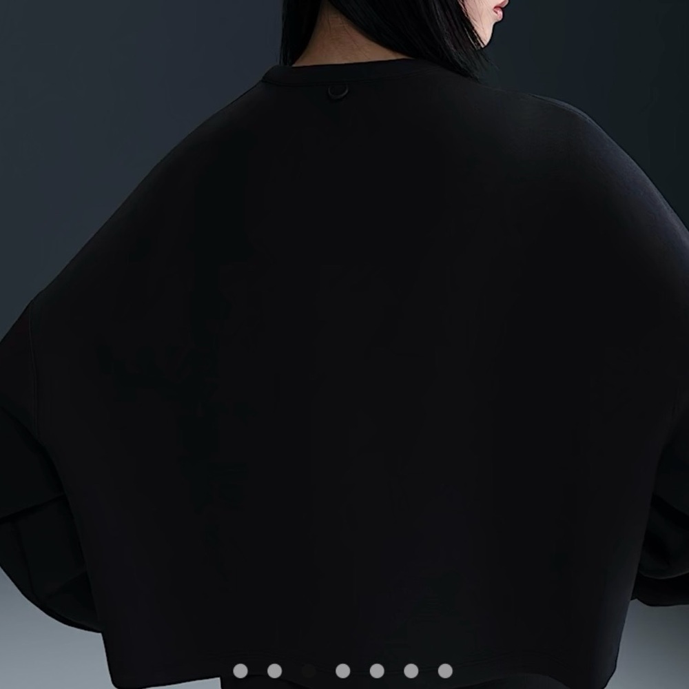 Nike Dri-FIT 24.7 Impossibly Soft Women's Black Oversized Sweatshirt - Picture 3 of 10